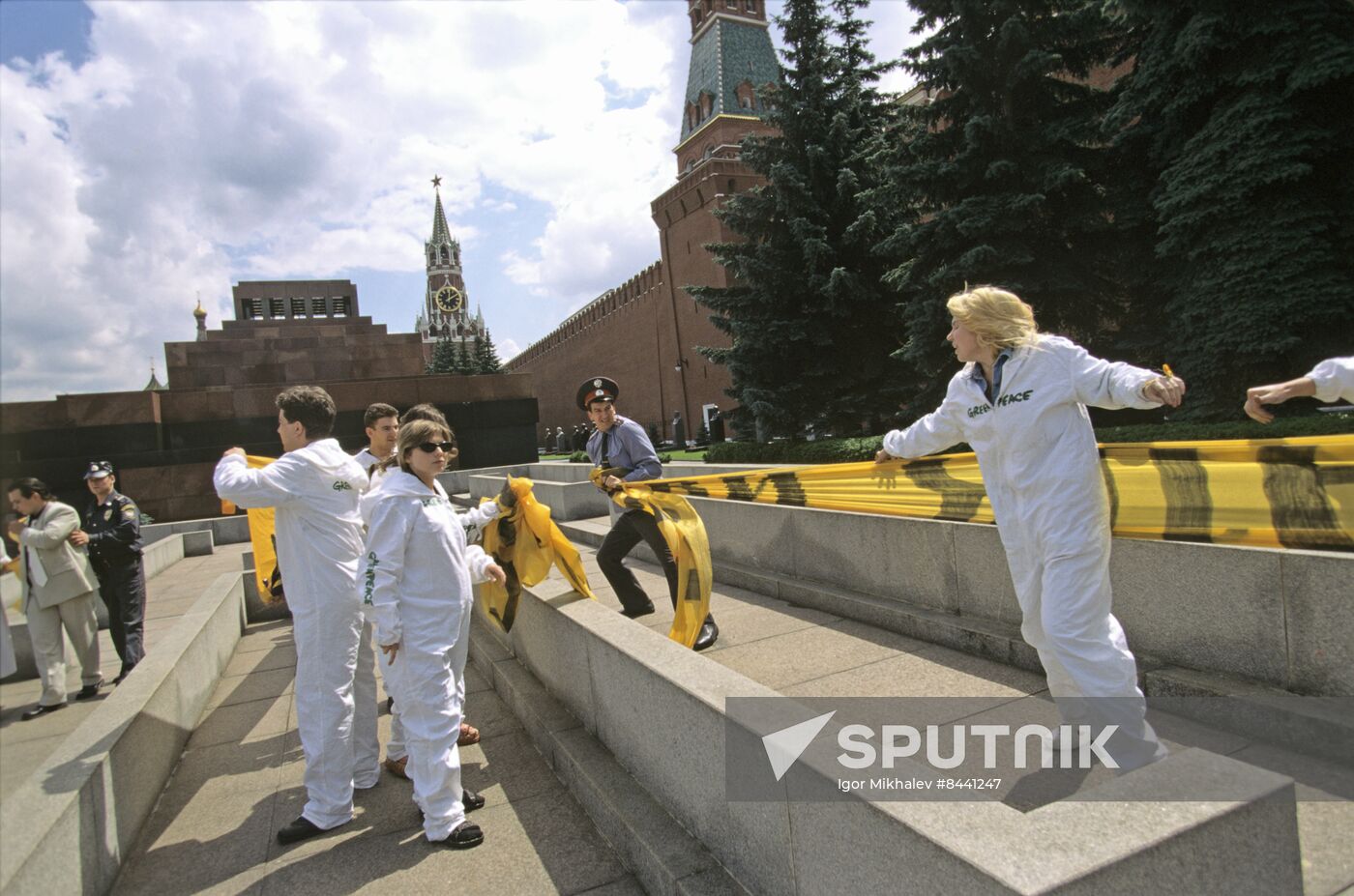 Greenpeace's unauthorized event on Red Square