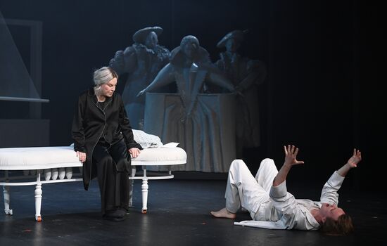 Russia Theatre Queen Mother