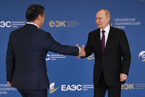 Russia Putin Eurasian Economic Forum