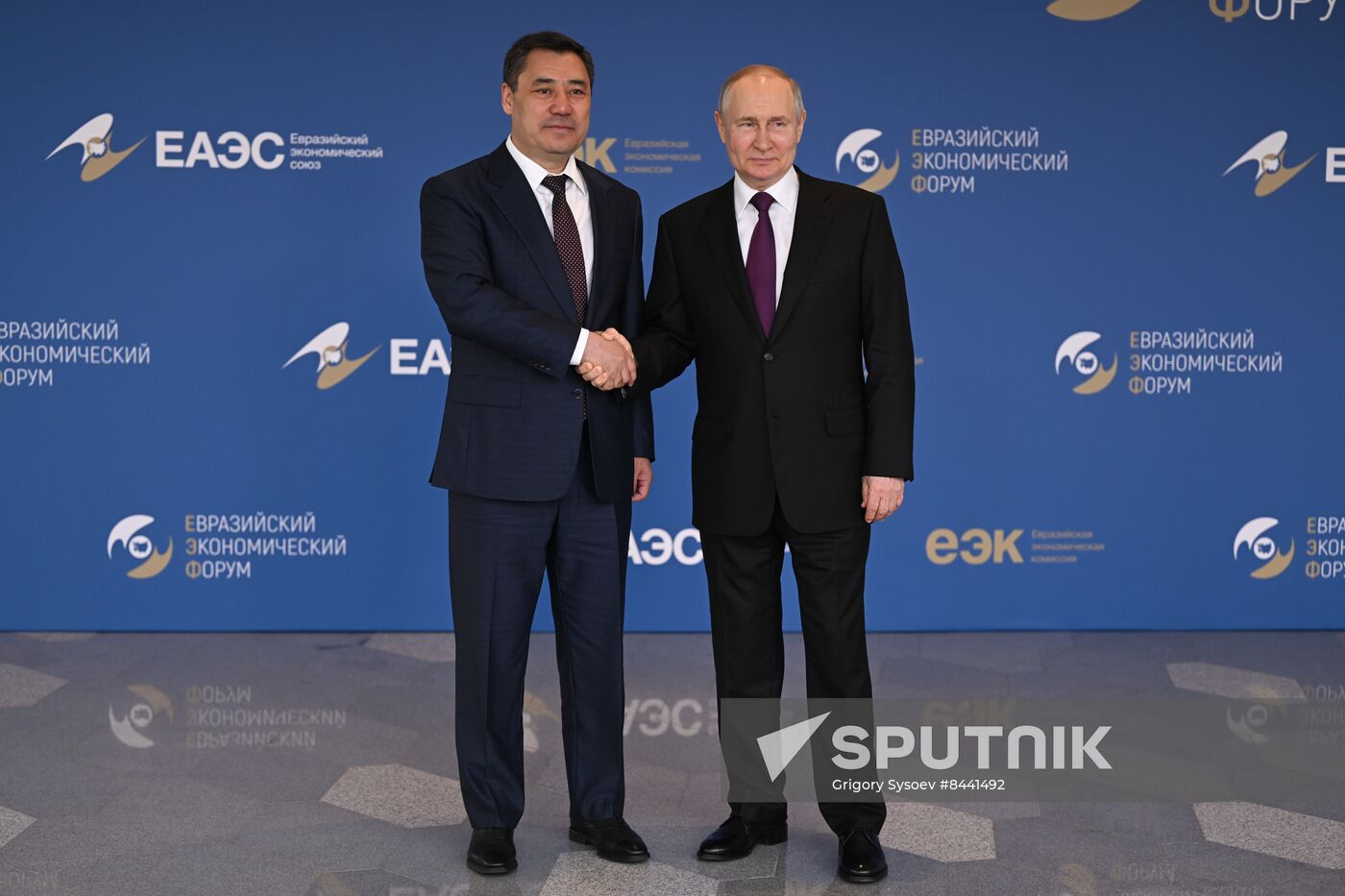 Russia Putin Eurasian Economic Forum
