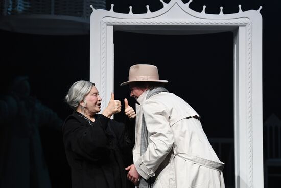 Russia Theatre Queen Mother