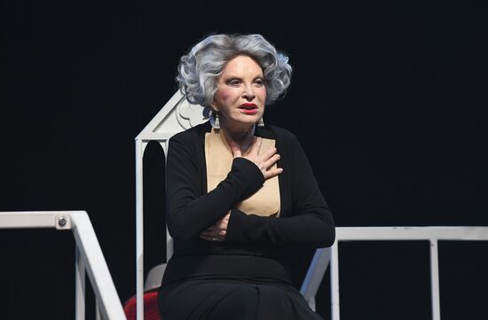 Russia Theatre Queen Mother