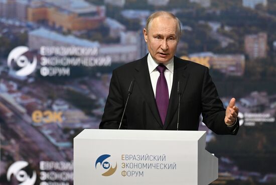 Russia Putin Eurasian Economic Forum