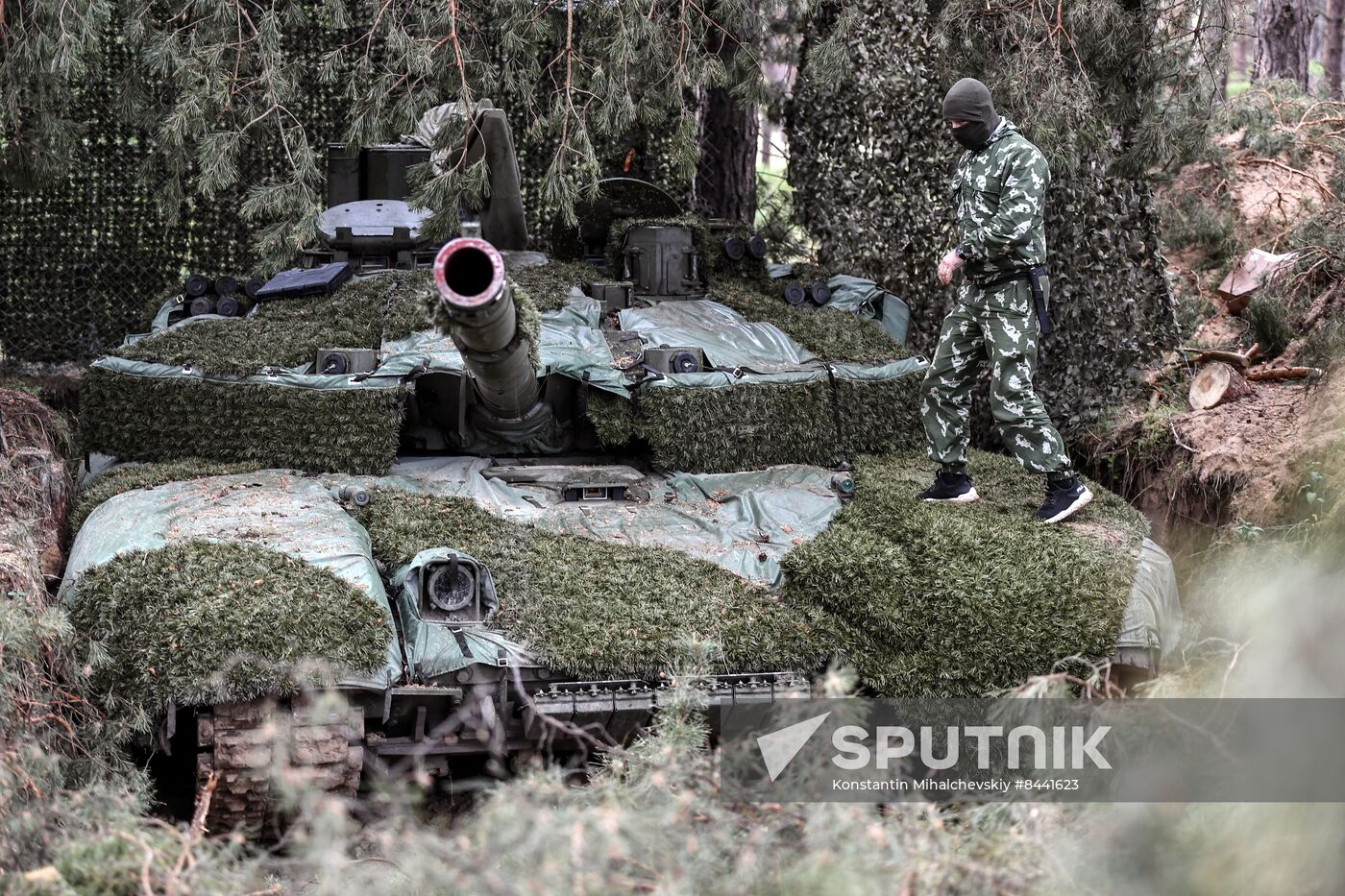 Russia Ukraine Military Operation Tank Unit