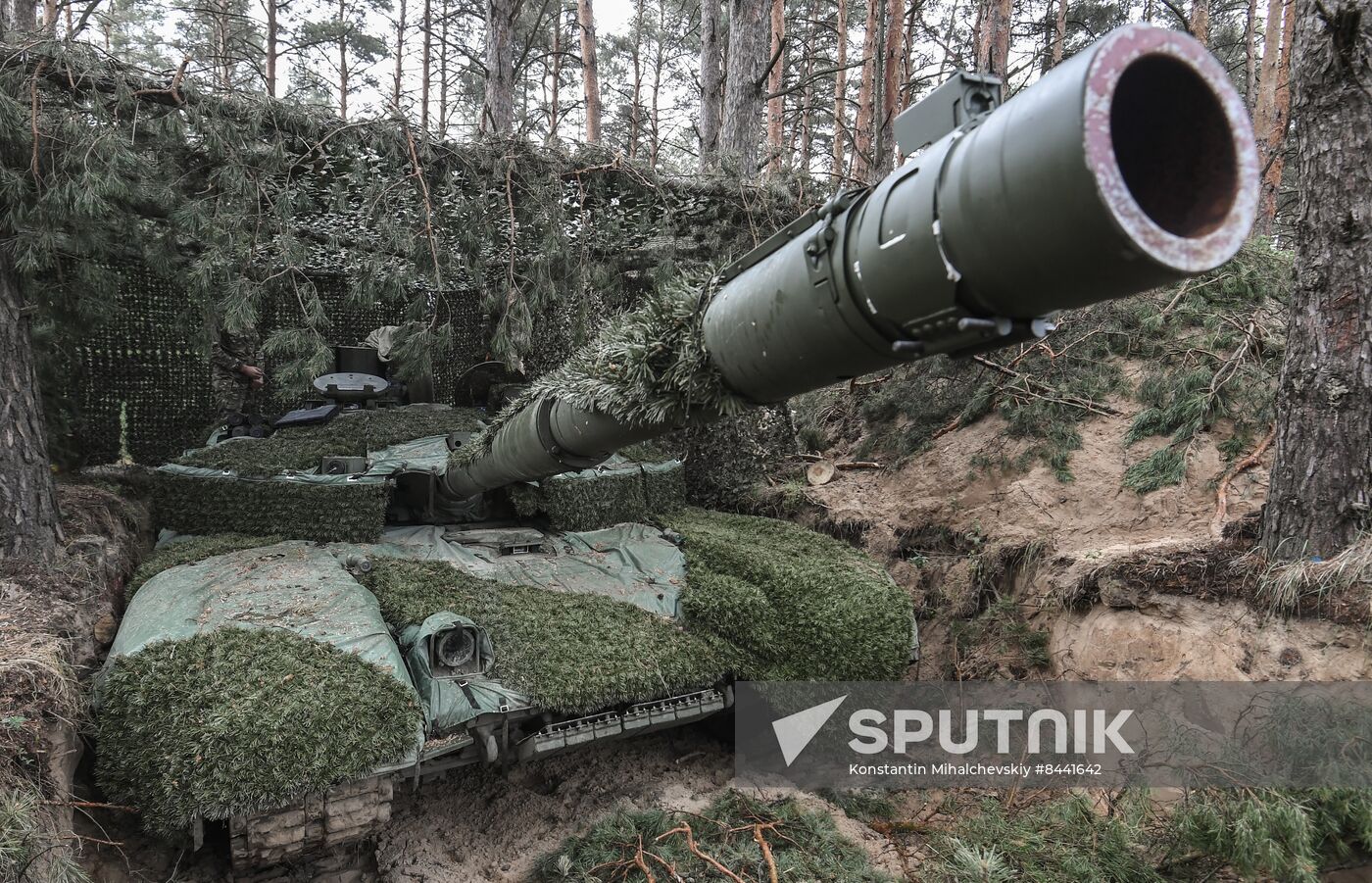 Russia Ukraine Military Operation Tank Unit