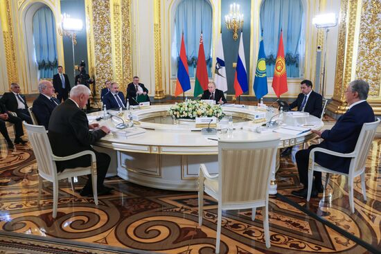 Russia Putin Supreme Eurasian Economic Council