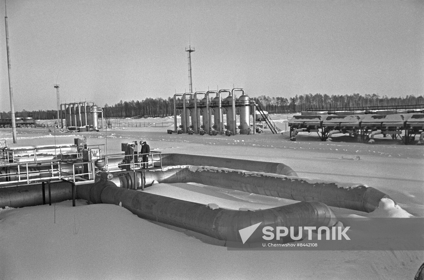 Gas pipeline compressor plants on Kazym River
