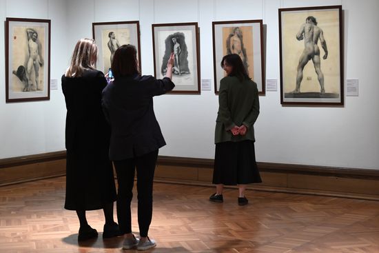 Russia Art Academic Drawing Exhibition