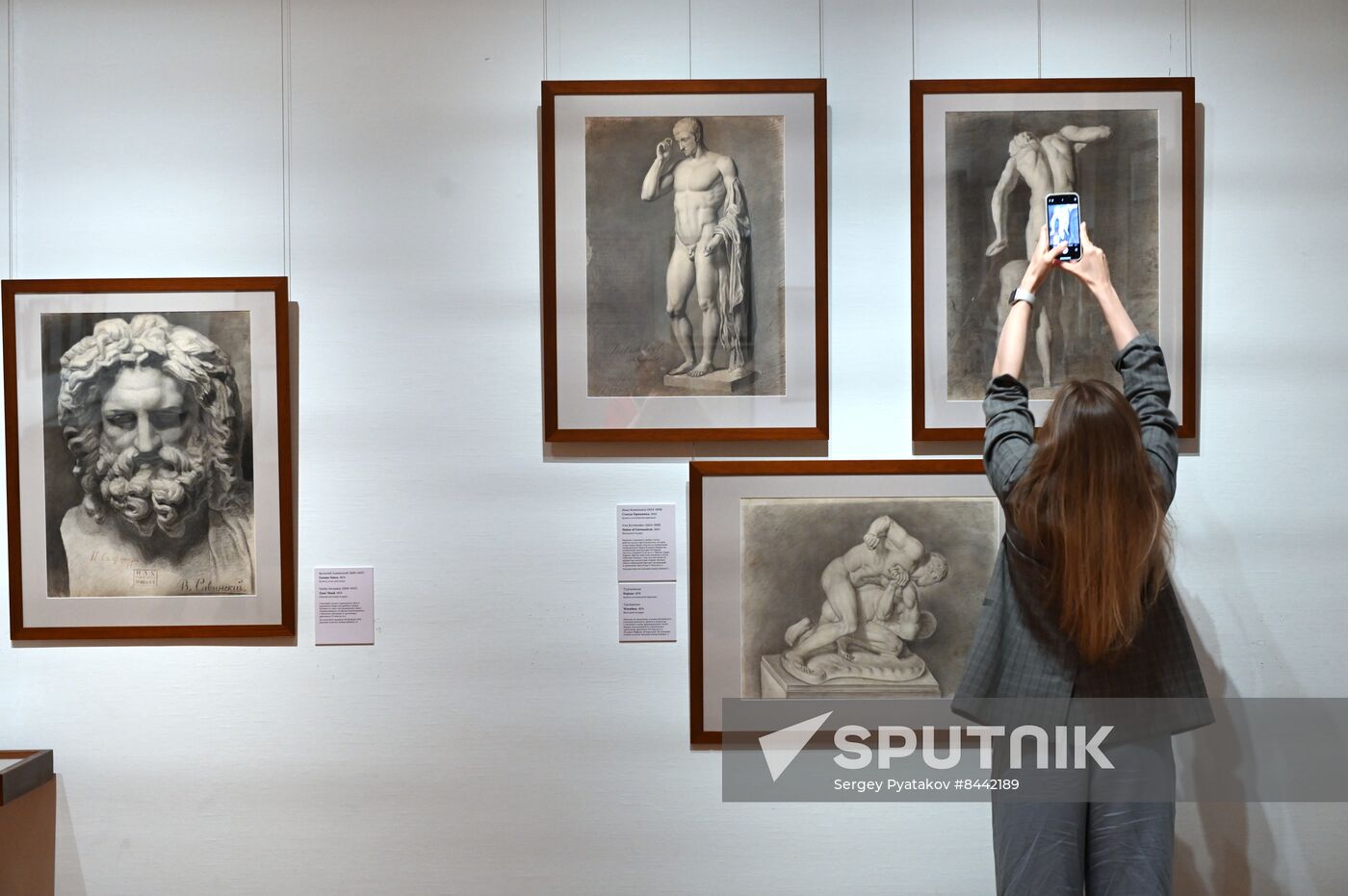 Russia Art Academic Drawing Exhibition