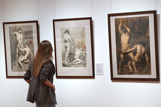 Russia Art Academic Drawing Exhibition