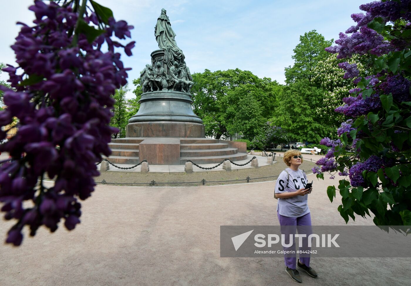 Russia Blooming Season