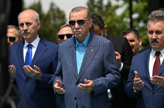 Turkey Election Erdogan Campaign