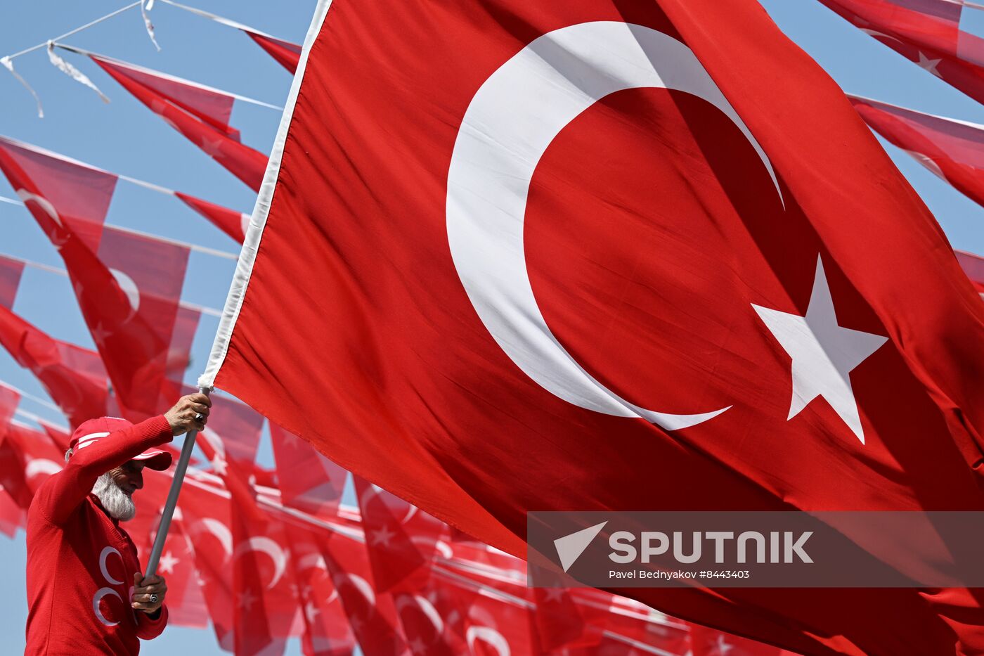 Turkey Election Erdogan Campaign