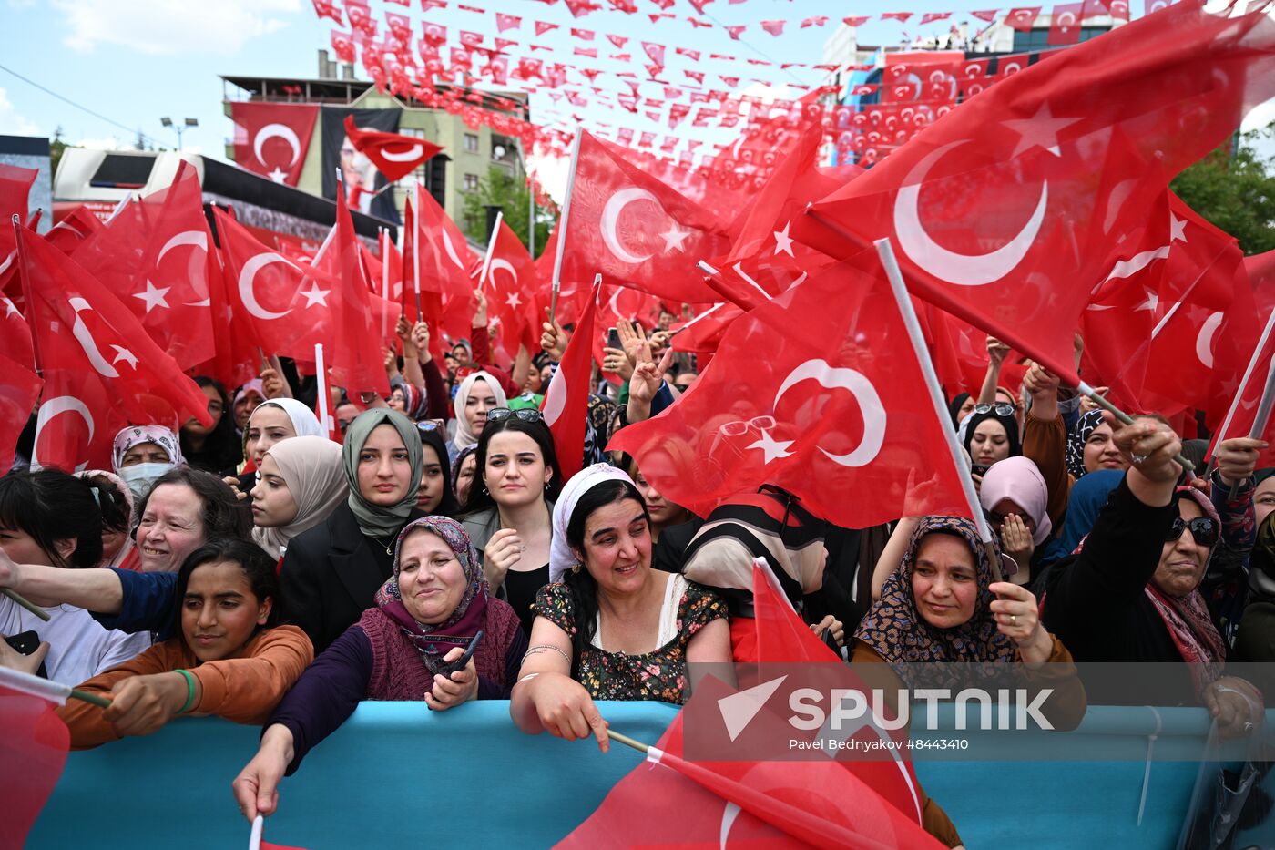 Turkey Election Erdogan Campaign