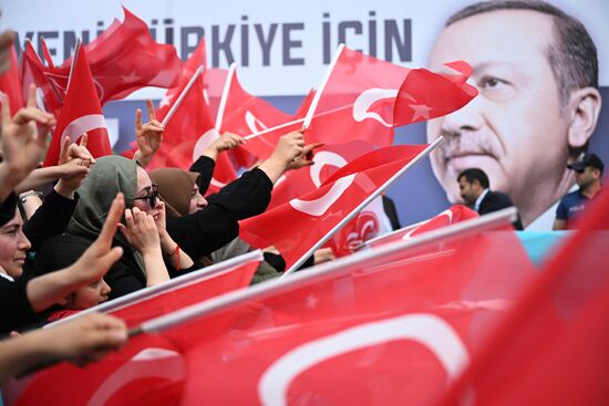 Turkey Election Erdogan Campaign