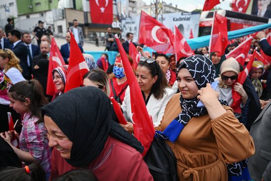 Turkey Election Erdogan Campaign