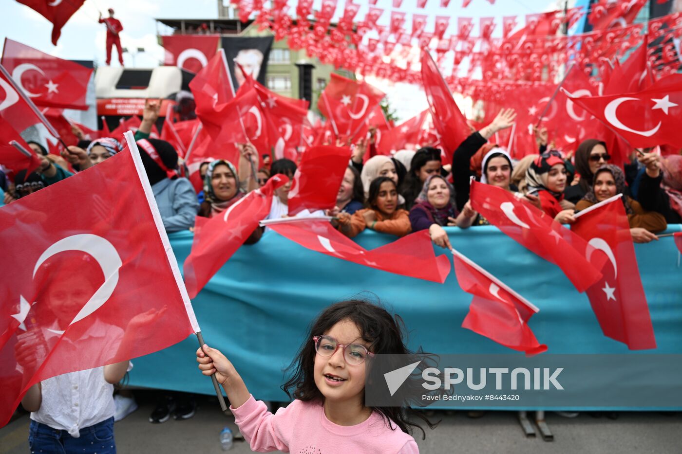 Turkey Election Erdogan Campaign