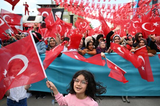 Turkey Election Erdogan Campaign