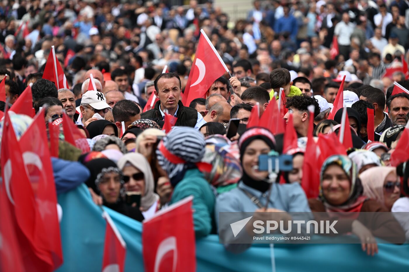 Turkey Election Erdogan Campaign