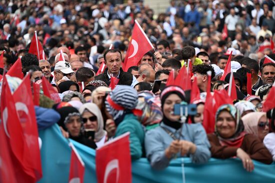 Turkey Election Erdogan Campaign
