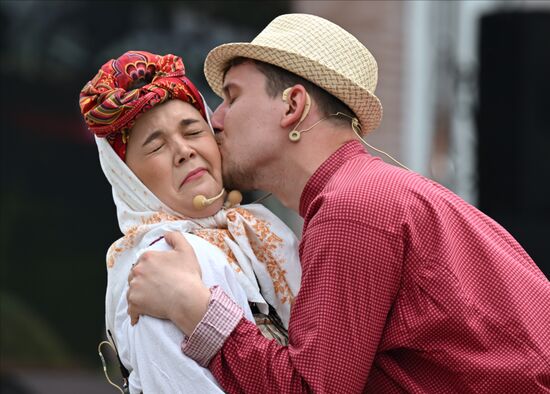 Russia Karavon Folk Festival