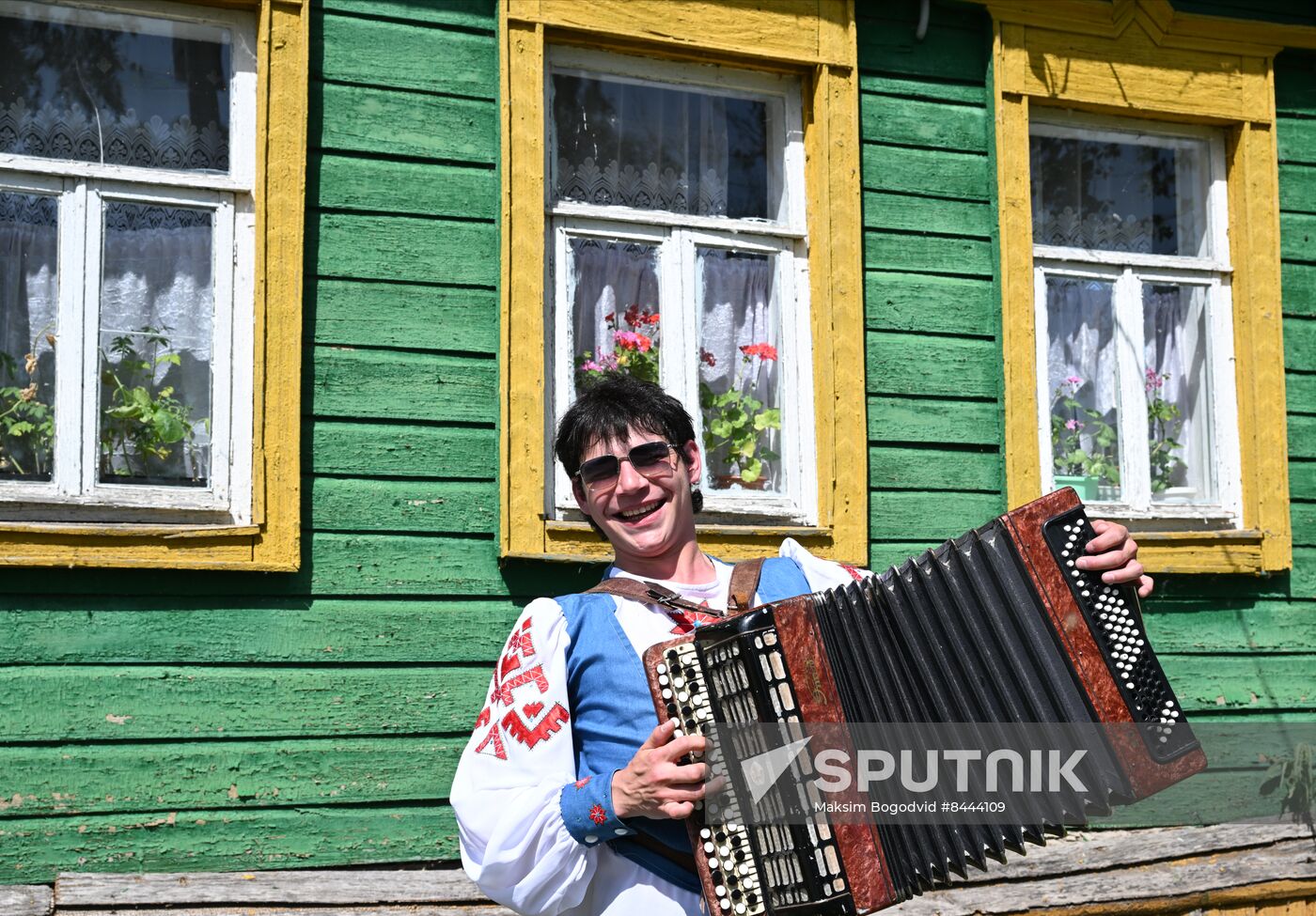 Russia Karavon Folk Festival