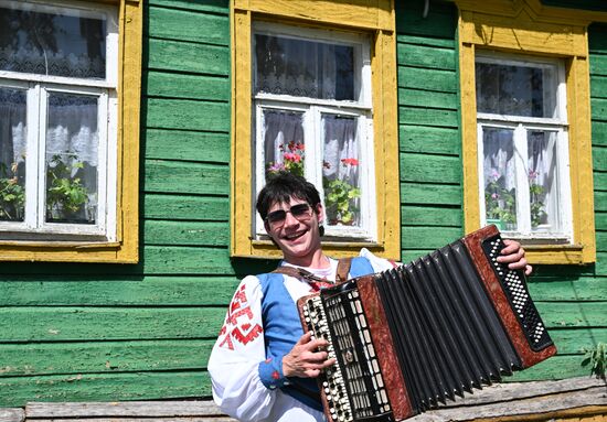Russia Karavon Folk Festival