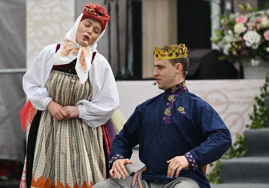 Russia Karavon Folk Festival