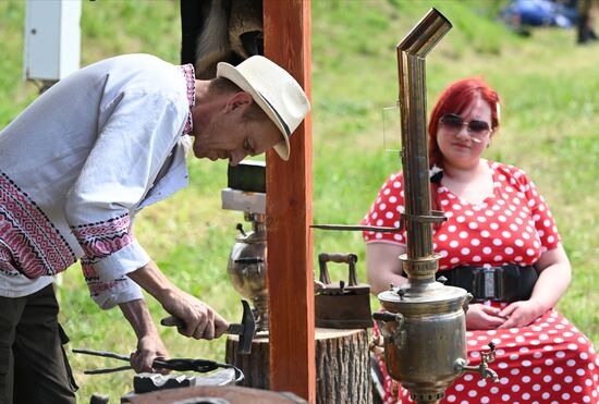 Russia Karavon Folk Festival