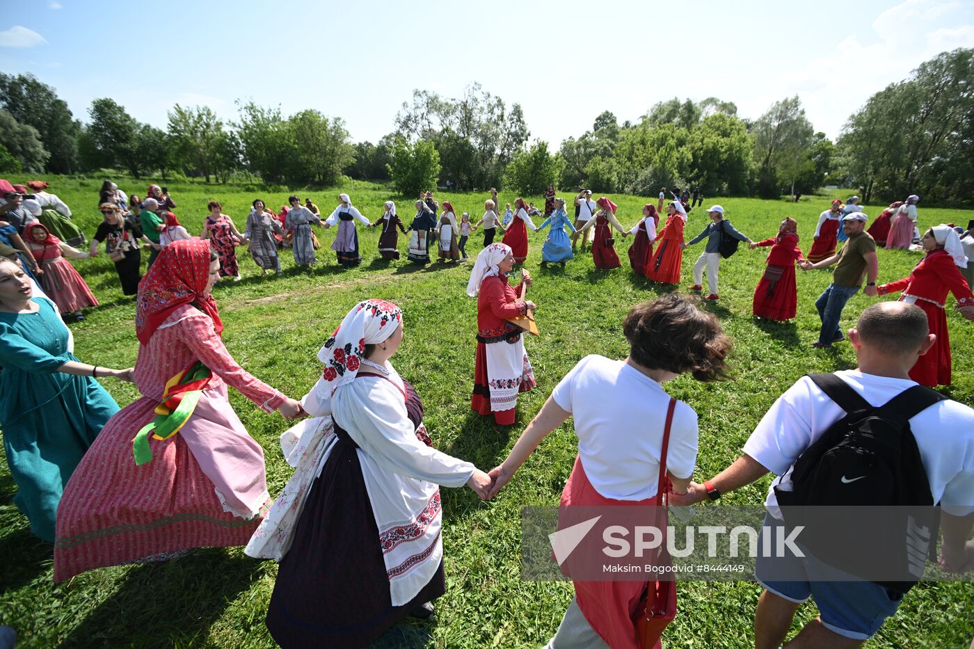 Russia Karavon Folk Festival