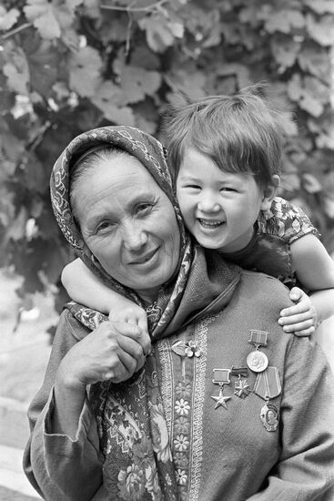 Mother Heroine Yazgul Yagmurova