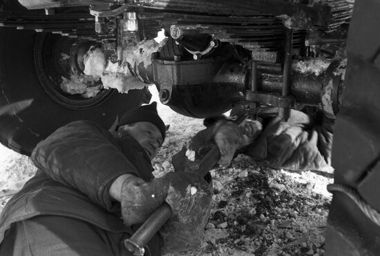 Vostok artel of prospectors on Dzhugdzhur