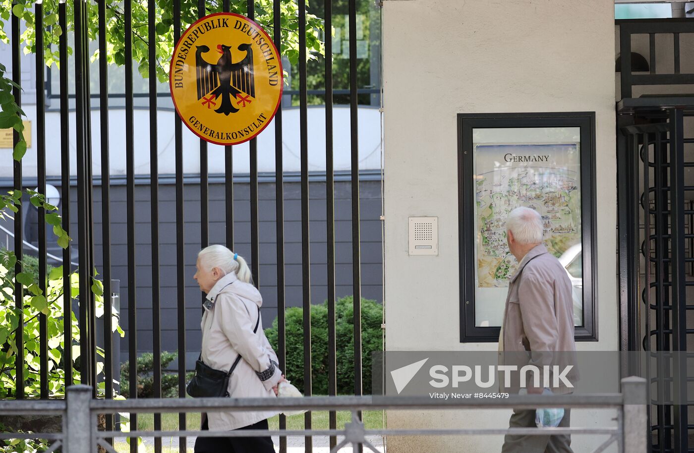 Russia Germany Consulates Visa Applications Suspension