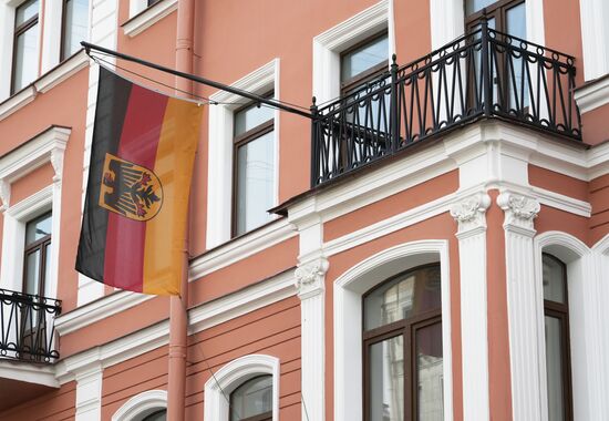 Russia Germany Consulates Visa Applications Suspension