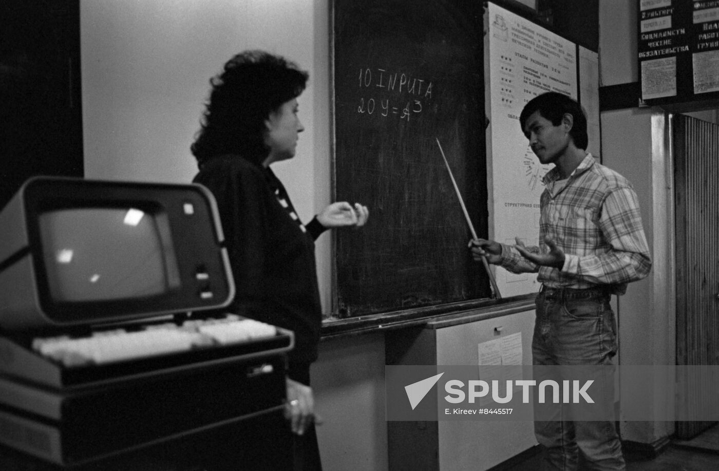 Students from Cambodia study at Kharkov Electro-Mechanical Technical School