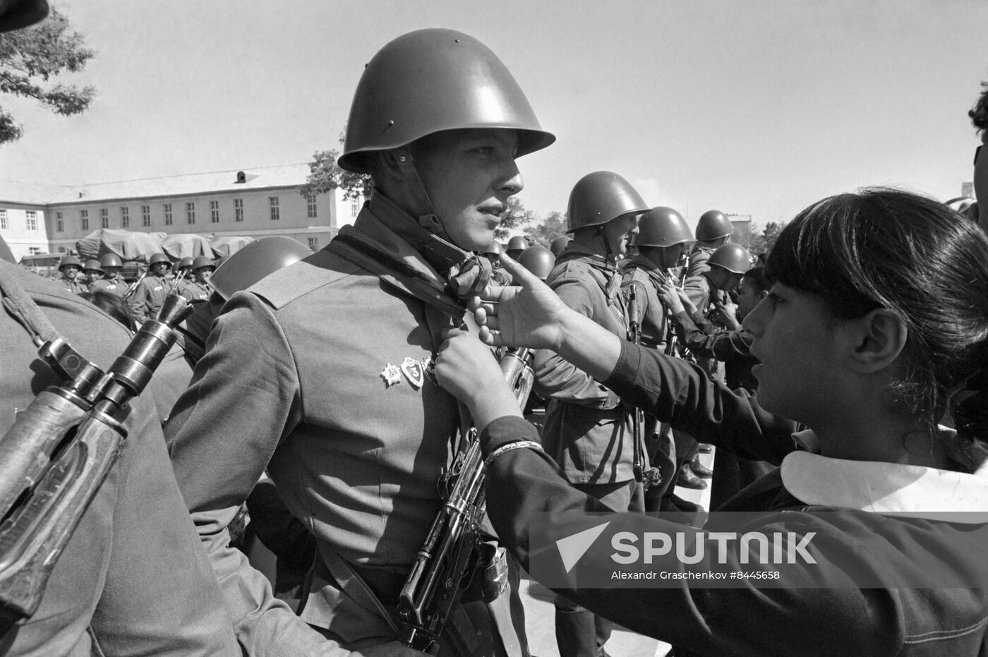 Withdrawal of limited contingent of Soviet troops from Democratic Republic of Afghanistan, 1986