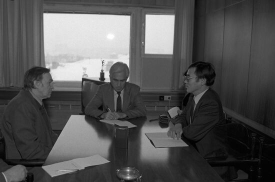 Representatives of Japanese newspaper The Nikkei visit USSR