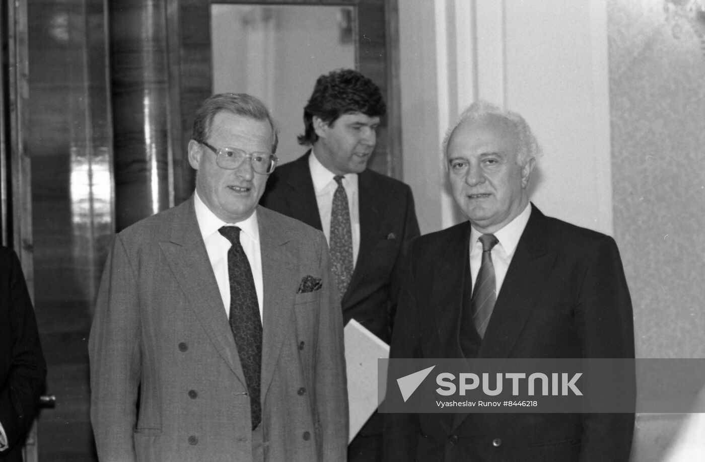 British Defense Secretary Tom King visits USSR