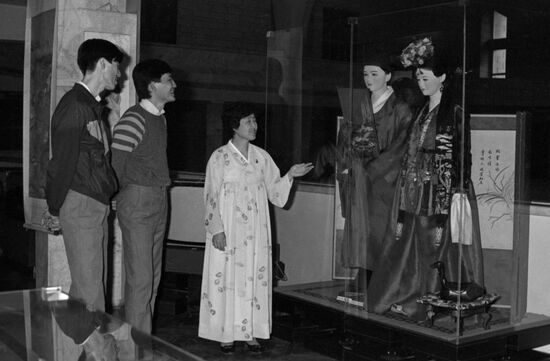 Exhibition of DPRK ethnographic relics in Kazakhstan