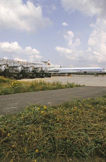 Tupolev Tu-155