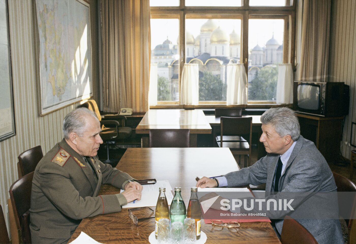 Marshal of Soviet Union Sergei Akhromeyev speaks to French journalist