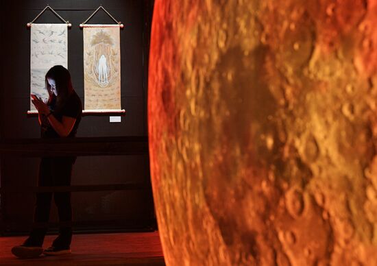 Russia Modern Art Religion Exhibition