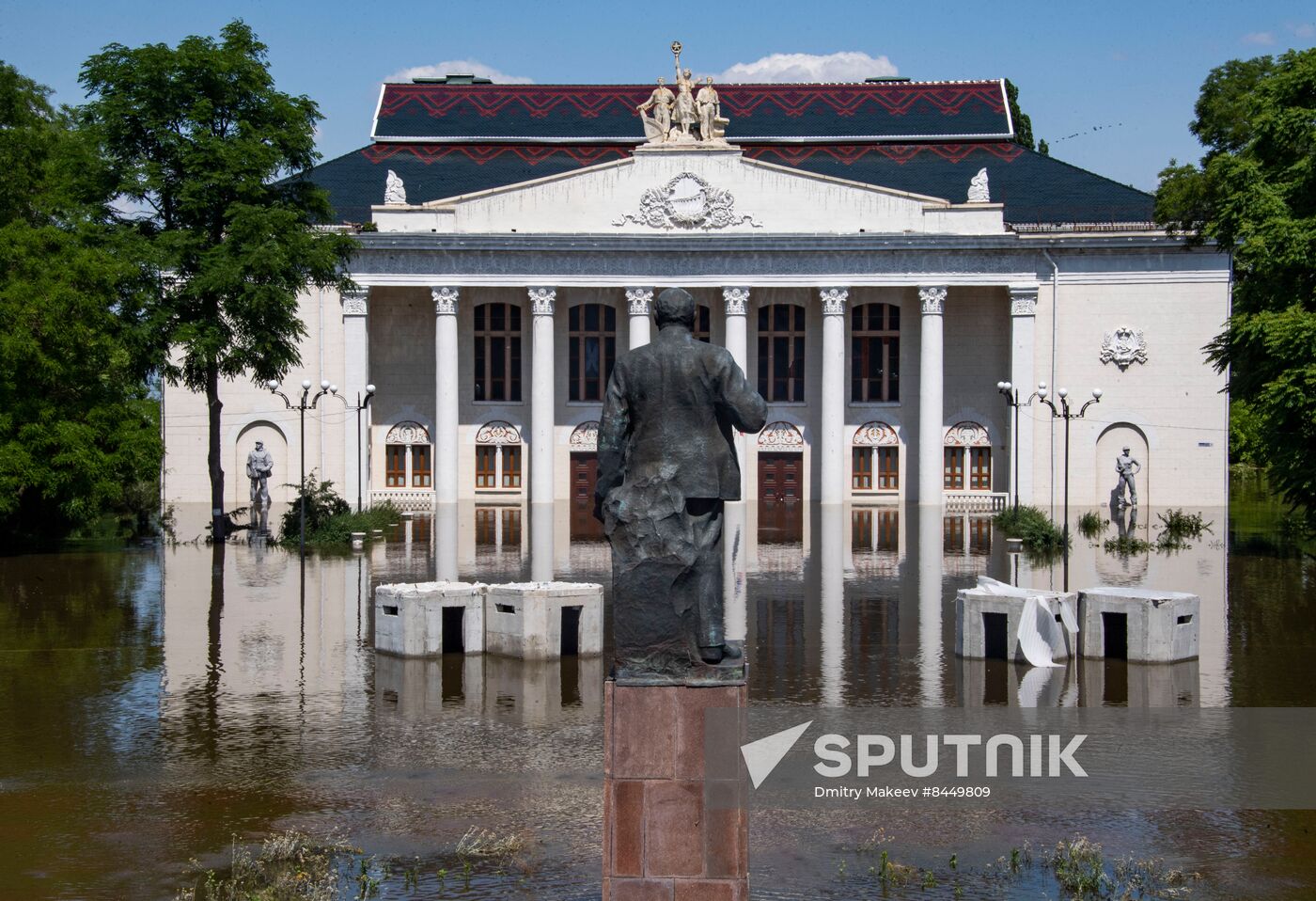 Russia Ukraine Kakhovka HPP Destruction