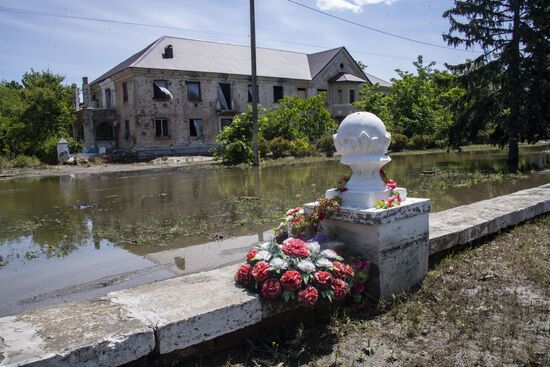 Russia Ukraine Kakhovka HPP Destruction