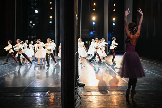 Russia Ballet School Graduates Concert