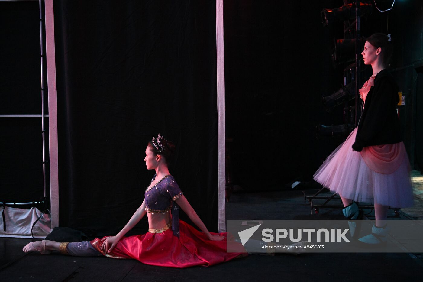 Russia Ballet School Graduates Concert