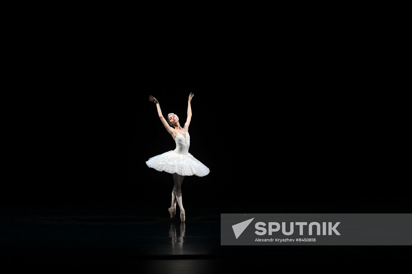 Russia Ballet School Graduates Concert