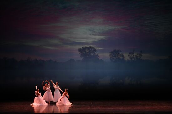 Russia Ballet School Graduates Concert