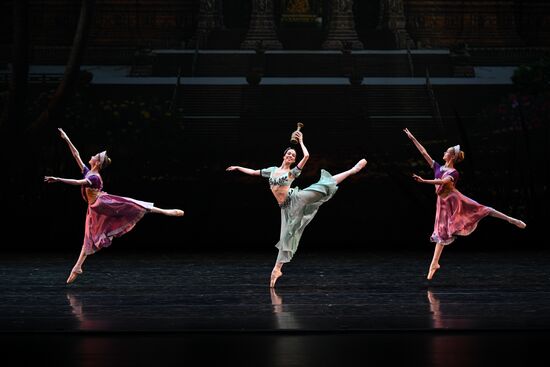 Russia Ballet School Graduates Concert