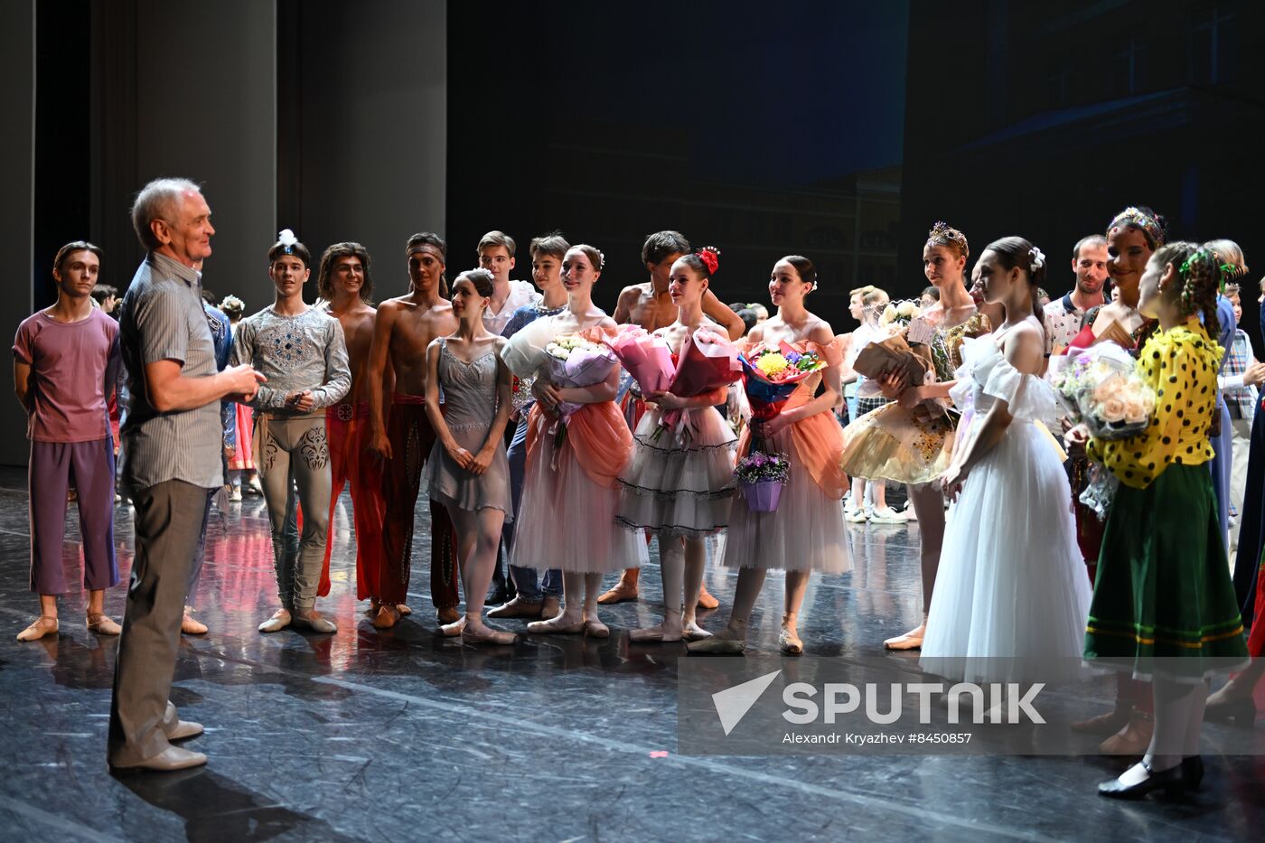 Russia Ballet School Graduates Concert